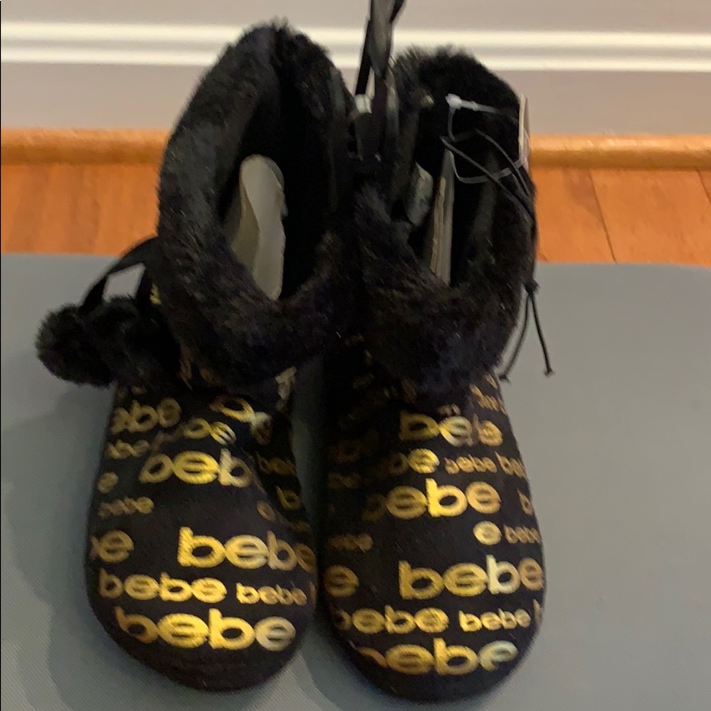 Black and gold Girl’s Bebe bootie